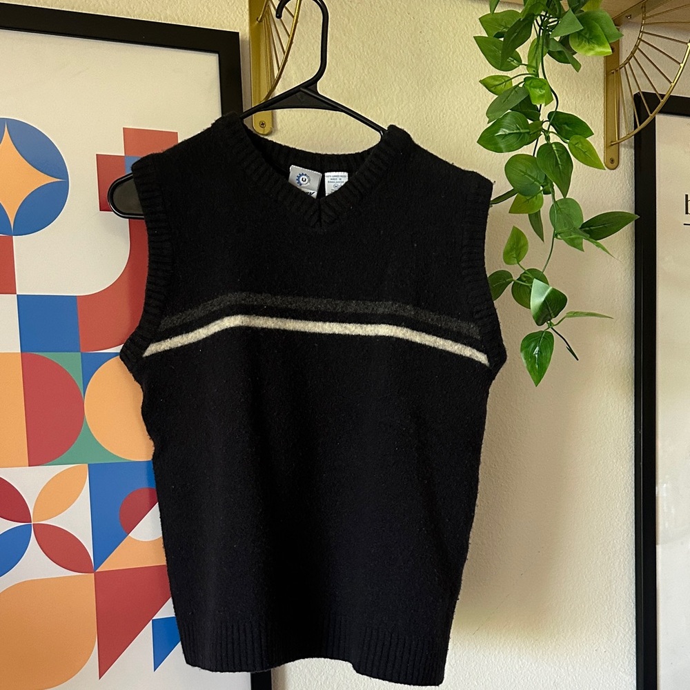Black Vintage Wool Sleeveless Knit Vest